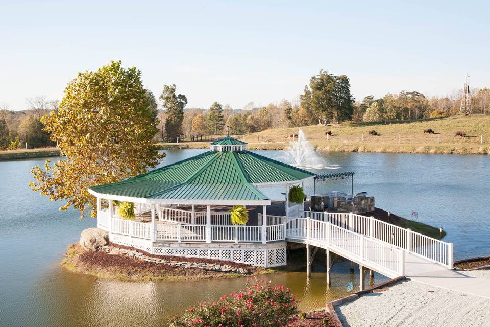 The Gazebo at Sunset Ridge Buffalo Farm