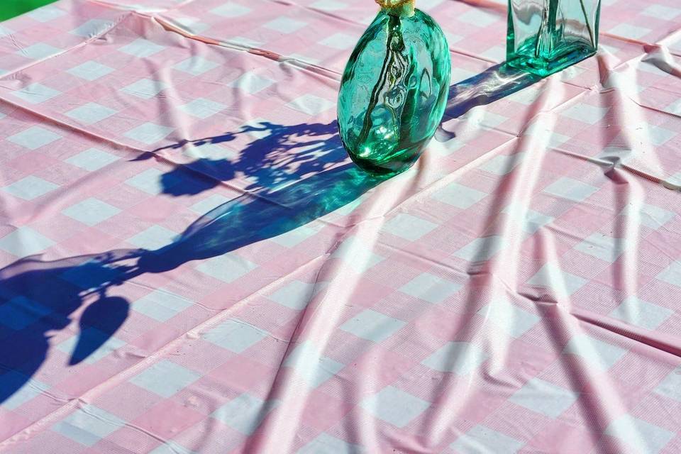 Day party decor to set vibes