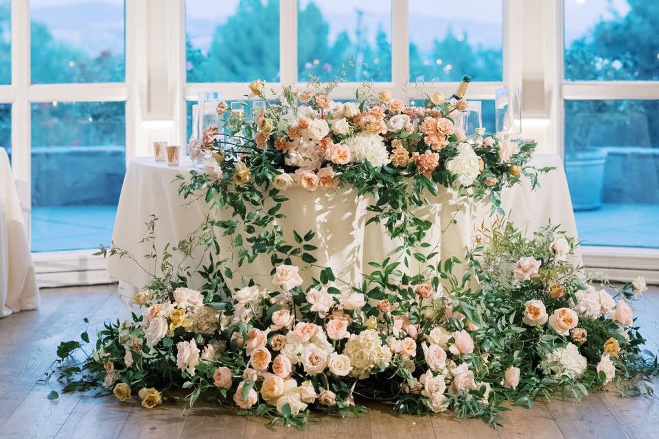 Sweetheart Table Details