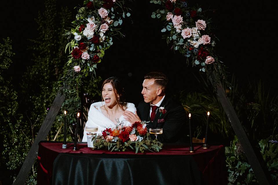 Couple at Sweetheart Table