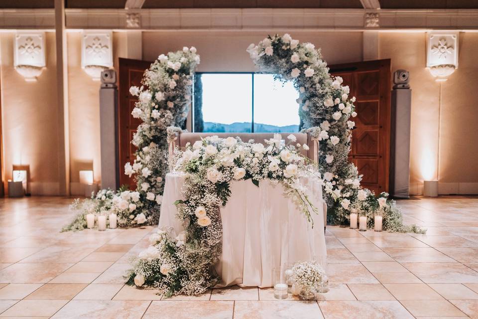 Casa Real Sweetheart Table