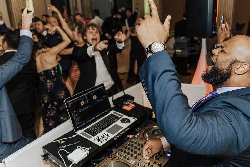 The Celebration DJ & Co! - Pho
