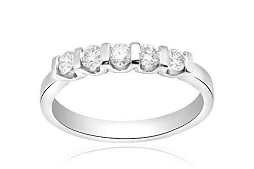 Clarity: SI1Total Weight: 6.3 gramsRing Size: 7UQ-CUOY SKU: 11005292This elegant platinum diamond engagement ring is the one you need for your beautiful one.Product Link : http://shinjewelers.com/platinum-diamond-engagement-ring-11005292/