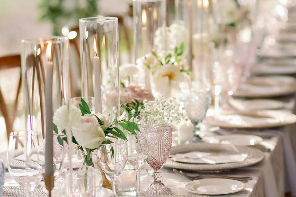 Head table bud vases