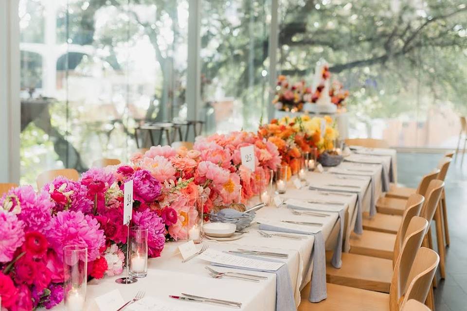 Ombre head table