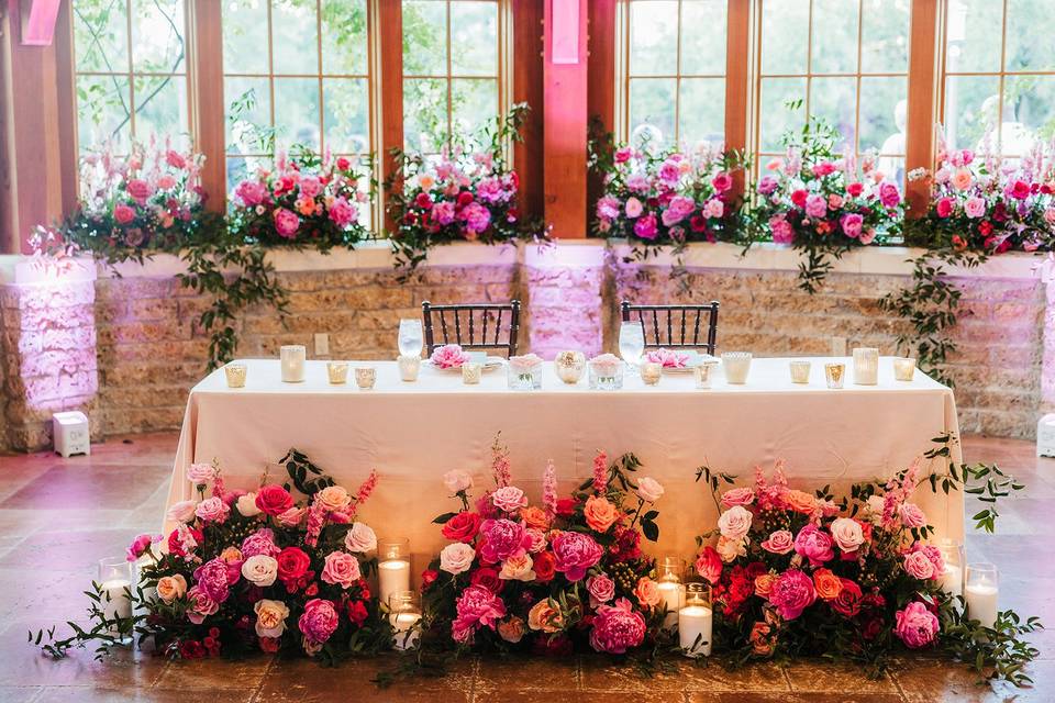 Sweetheart table