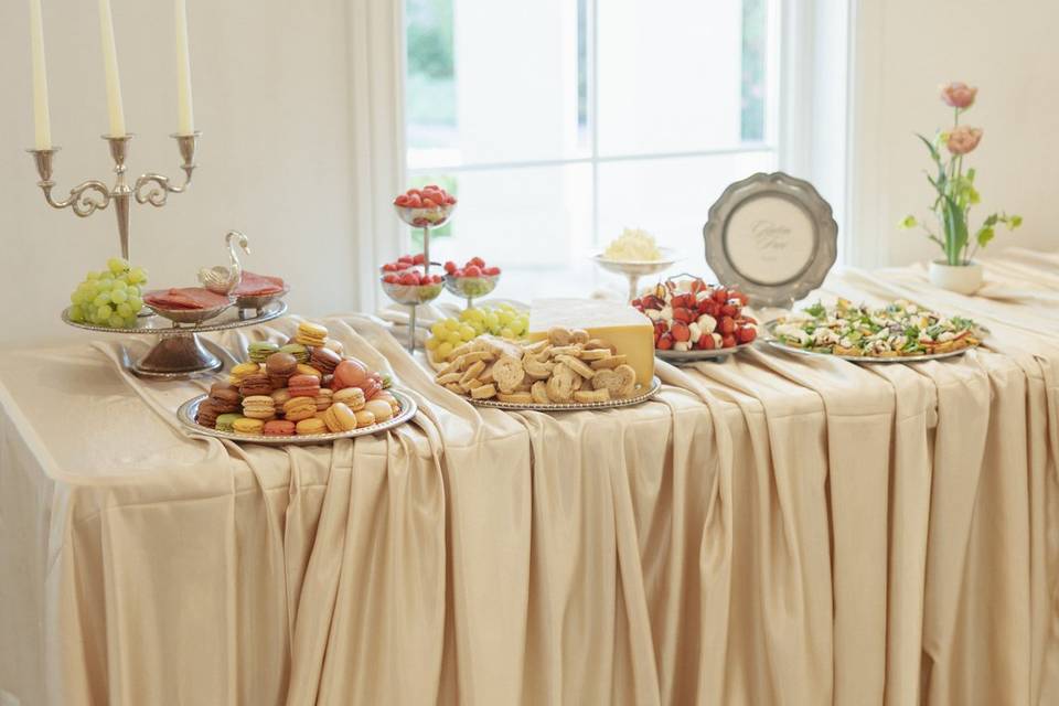 Table Spread