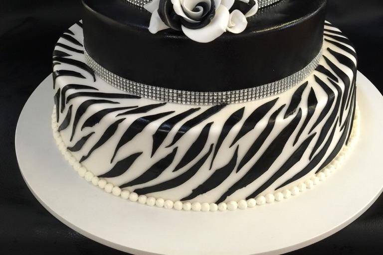 Monochrome modern wedding cake