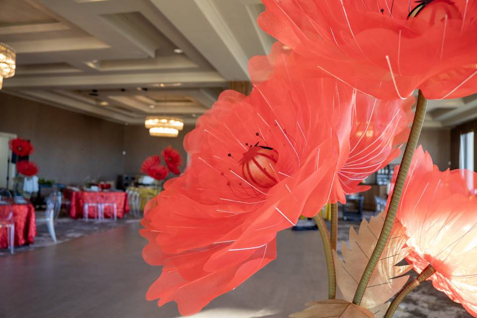 Giant Flowers Poppy (3).jpg