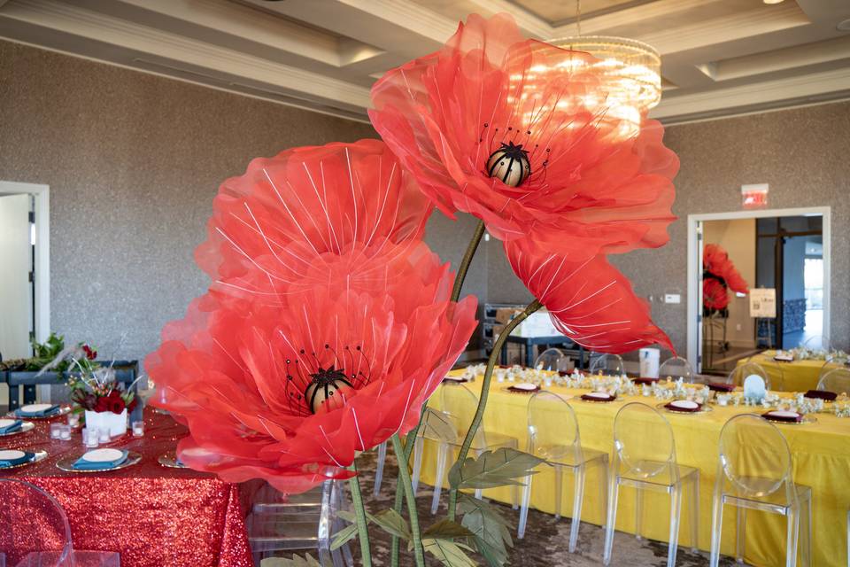 Giant Flowers Poppy (4).jpg