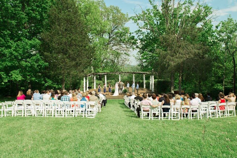 The bride with her bridesmaids