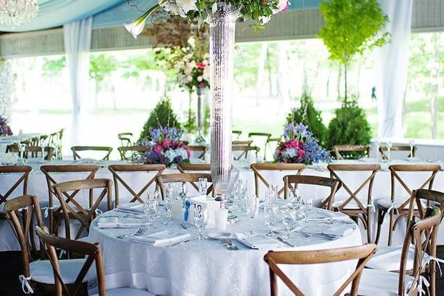 Table set-up with centerpiece