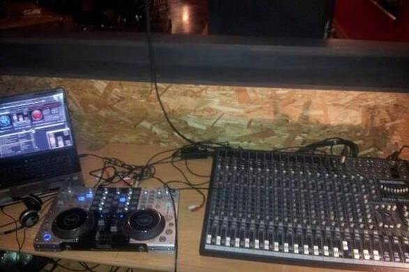 Turn table