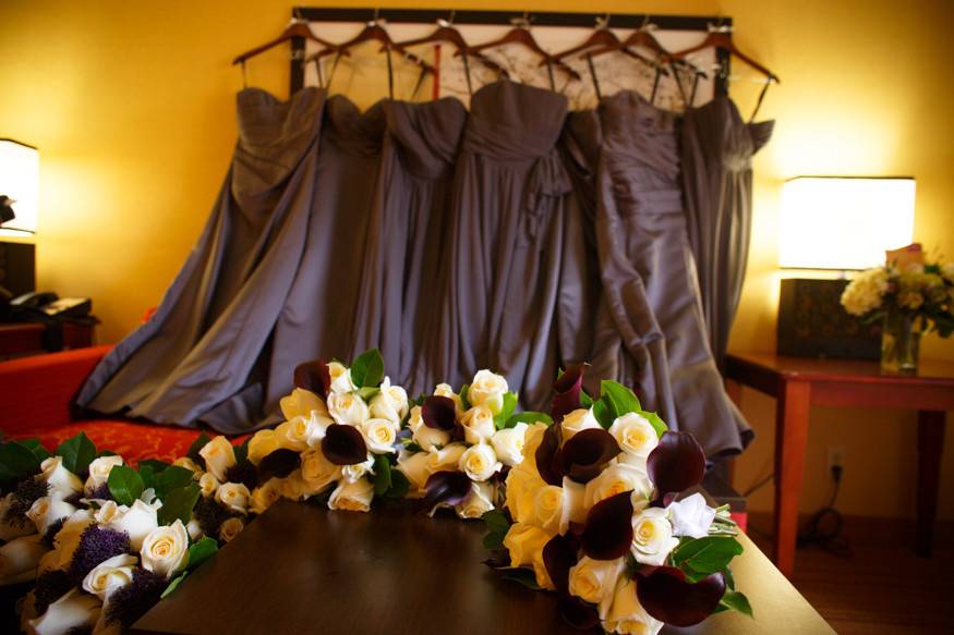 Bridesmaids' dresses and bouquets