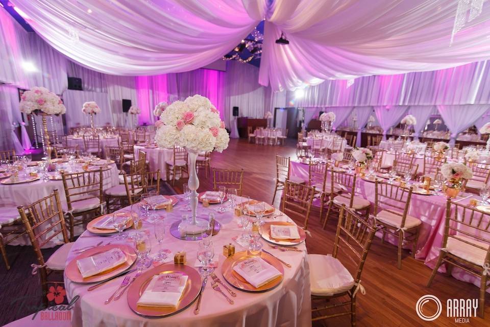 Wedding reception decor