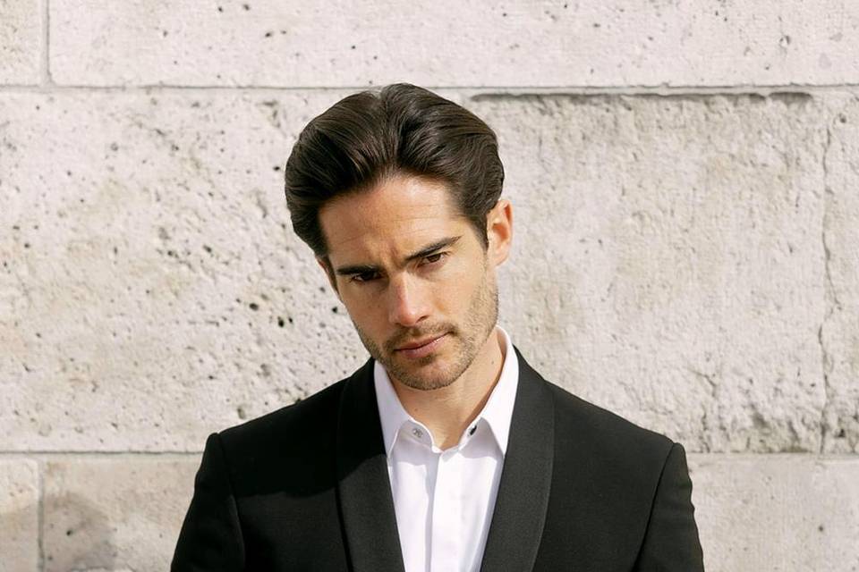 Groom, NYC photographer