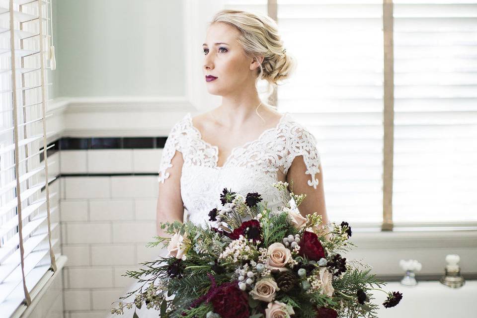 Bridal portrait and bouquet