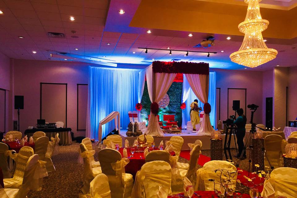 Uplighting & traditional music for indian wedding ceremony