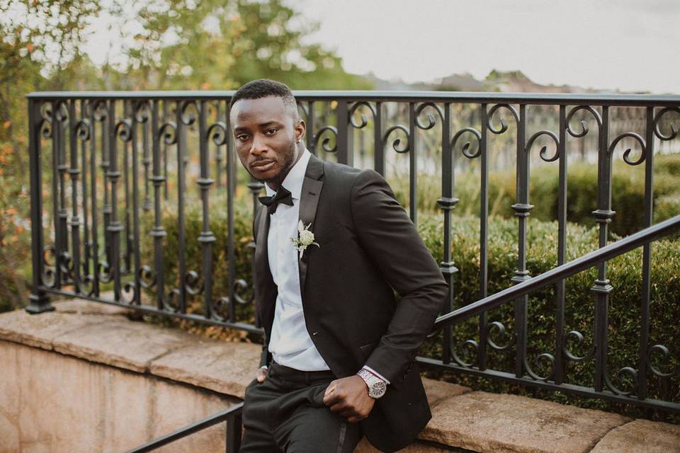 Simple White Boutonniere