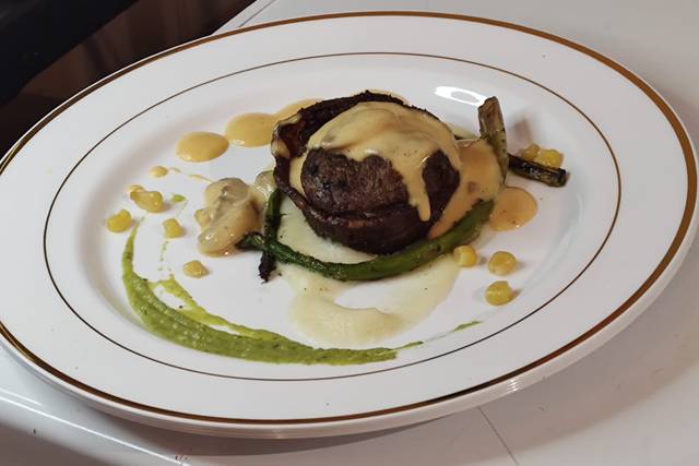 TABLE 4 ONE CATERING