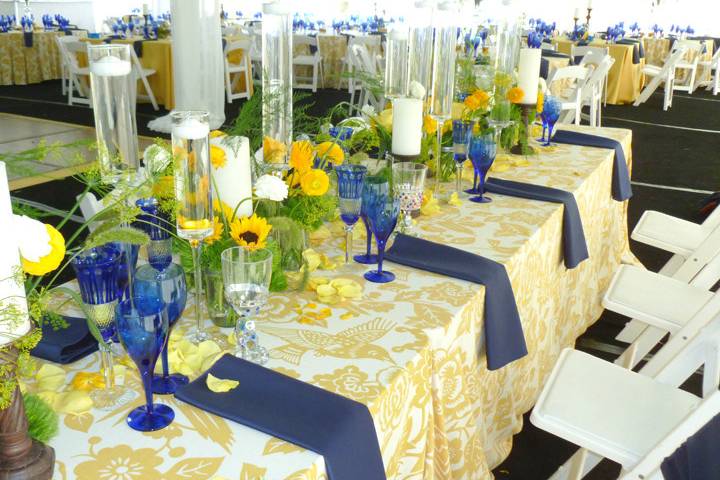Blue and yellow motif