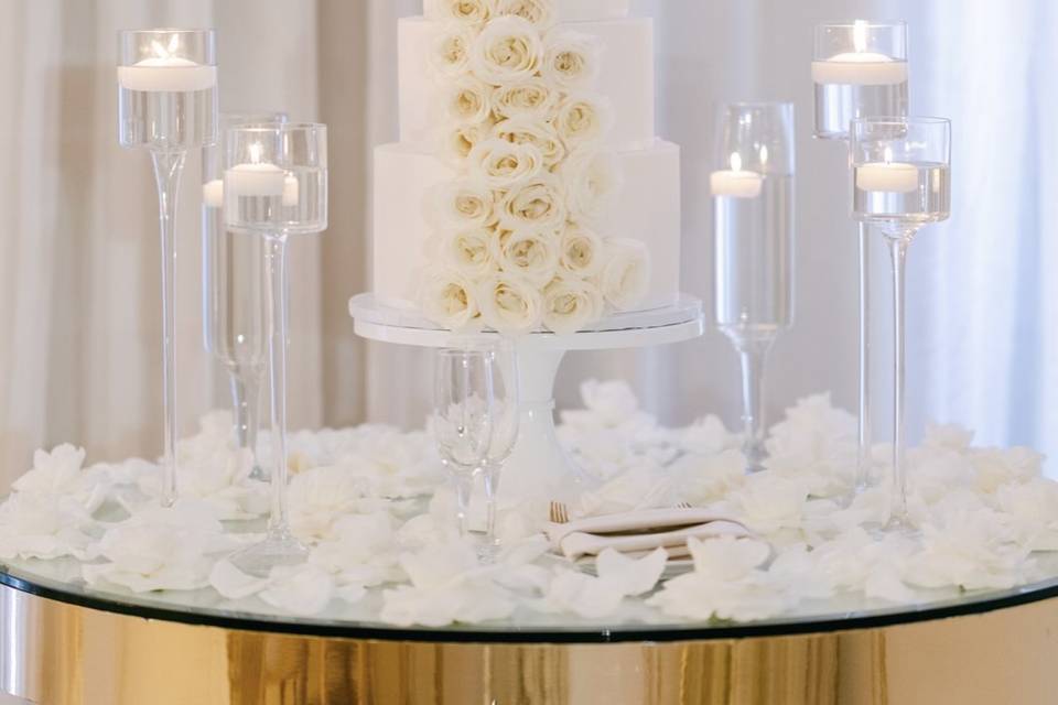 Elegant Cake design
