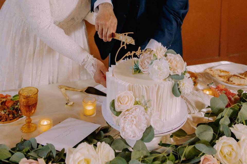 Wafer Paper Ruffled Cake