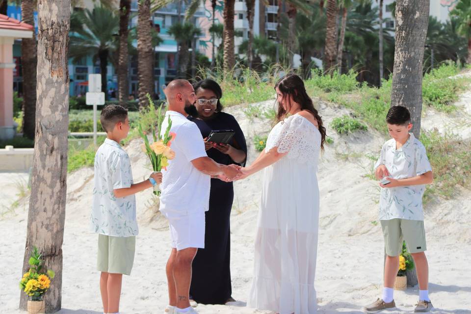 Traveling to marry in the USA!