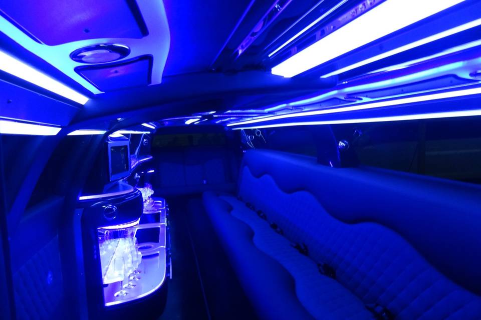 12 passenger Chrysler limo