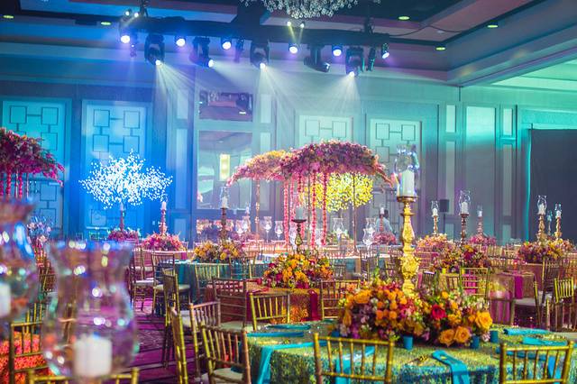 Wedding table set-up