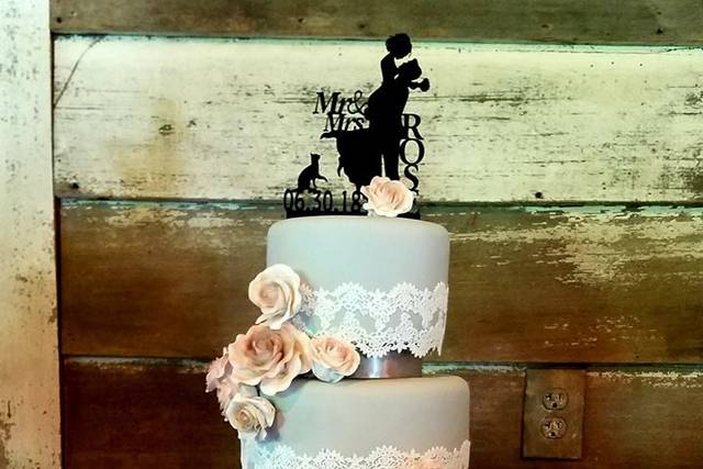 The 10 Best Wedding Cakes in Burton MI WeddingWire