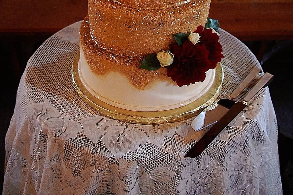 Gold Sparkle Cake