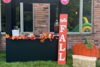 Fall themed cart