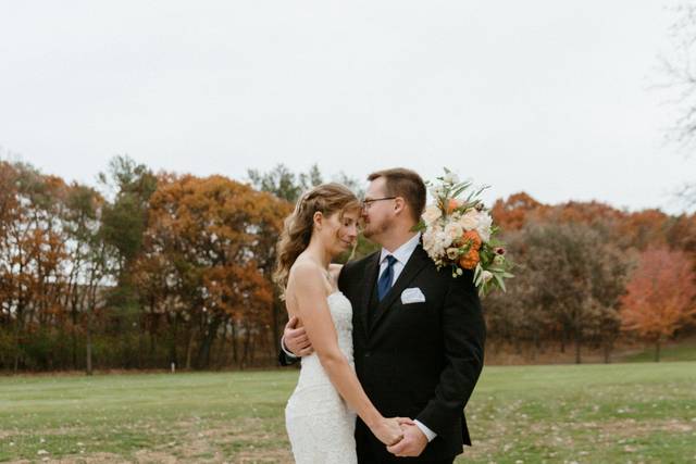 Fall wedding photos
