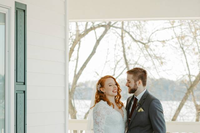 Bride and Groom-Winter Wedding