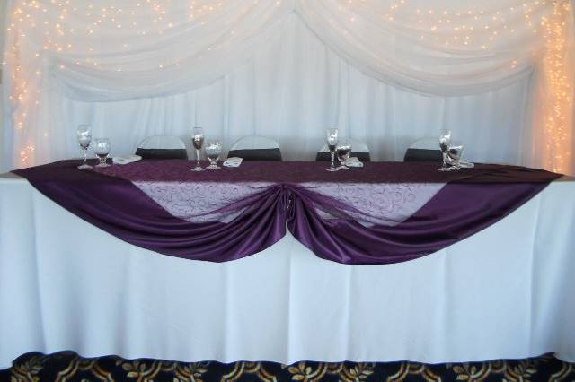 Purple table cloth