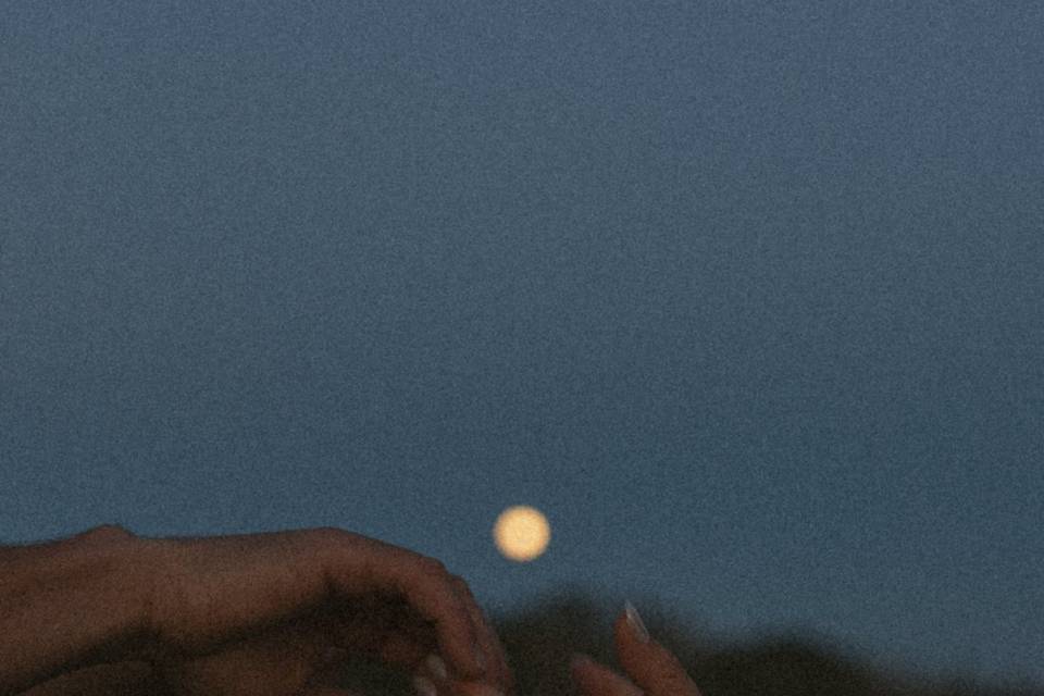 Moon & hands