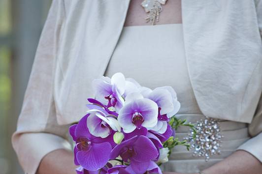 Pop of purple bouquet!