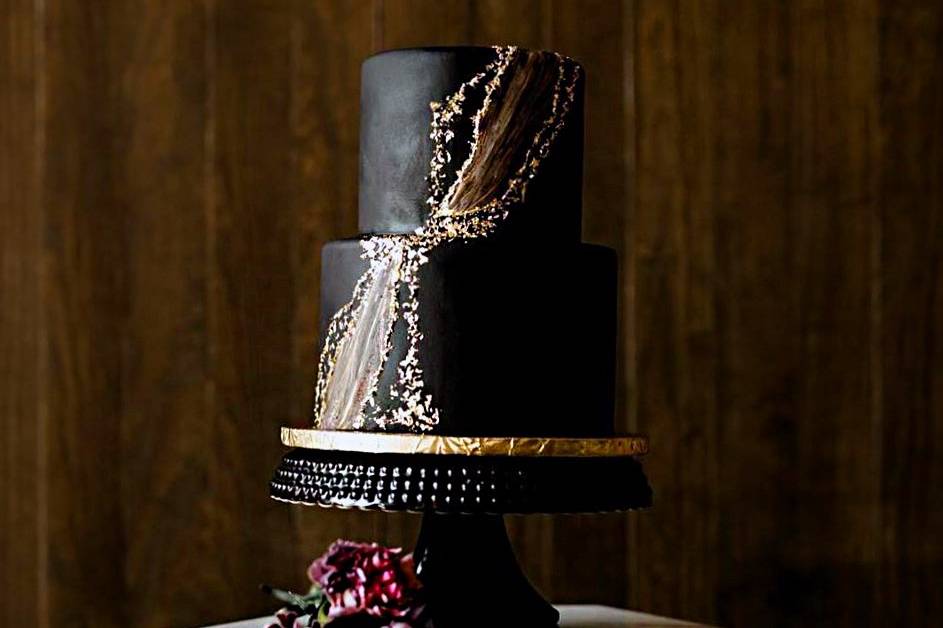 Black and gold cake