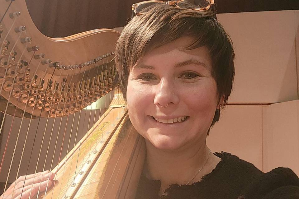 Lauren Ulrich - Harpist