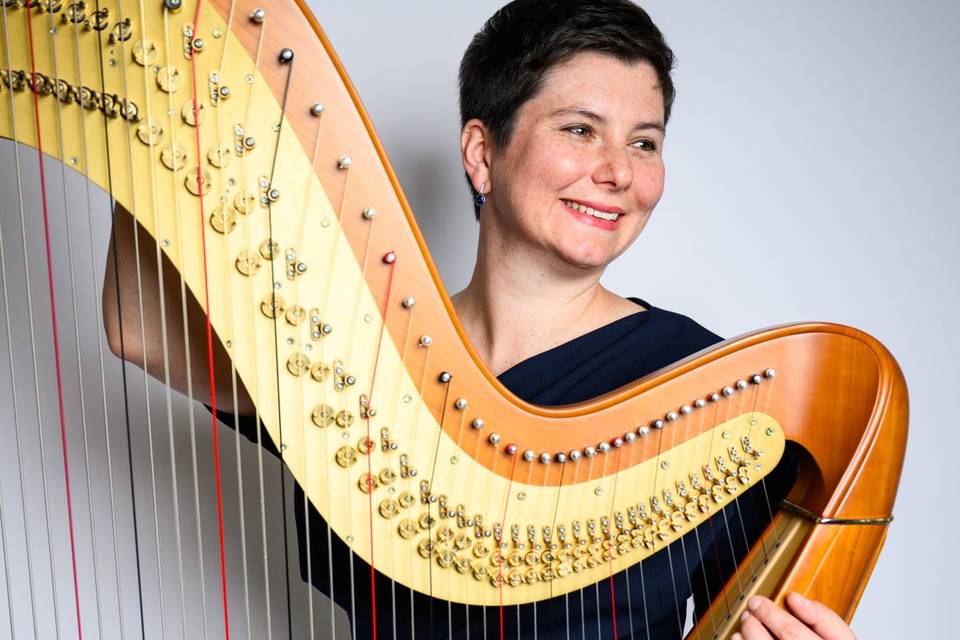 Lauren Ulrich - Harpist