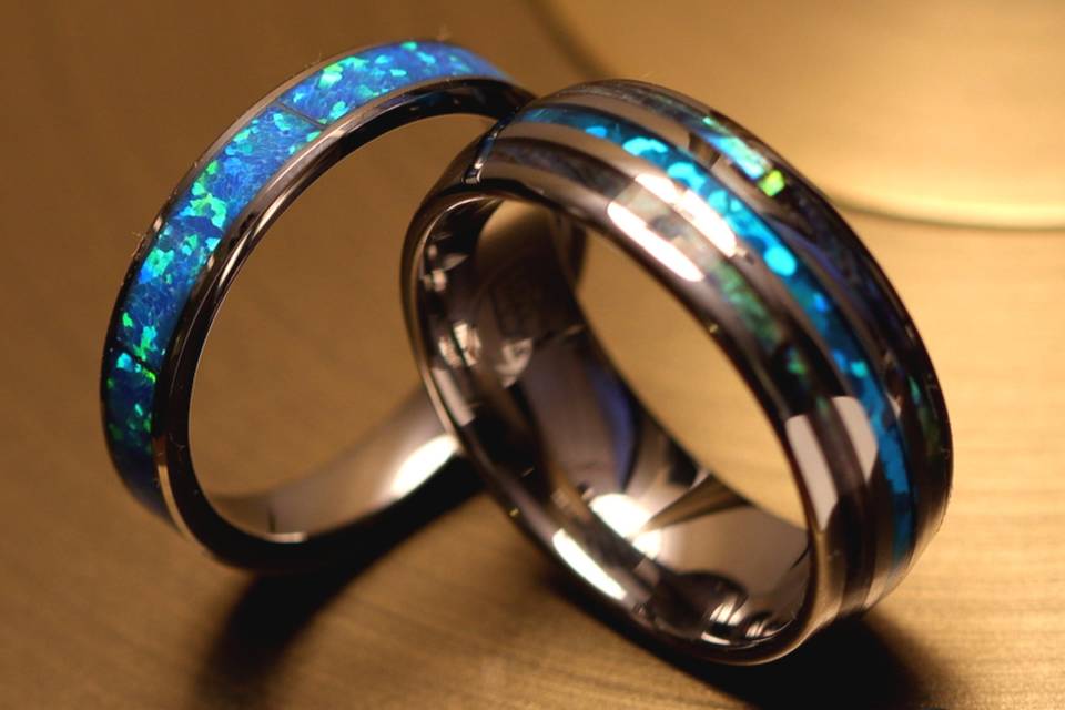 Opal wedding ring set