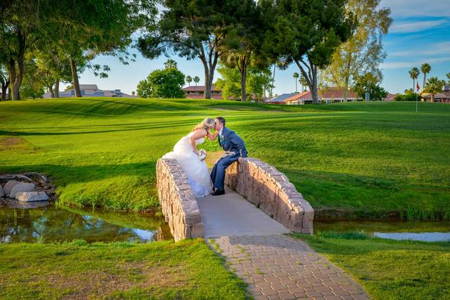 The couple in the bridge