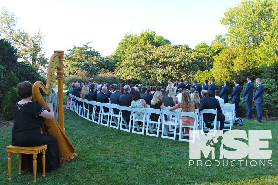 Gorgeous Outdoor Wedding!