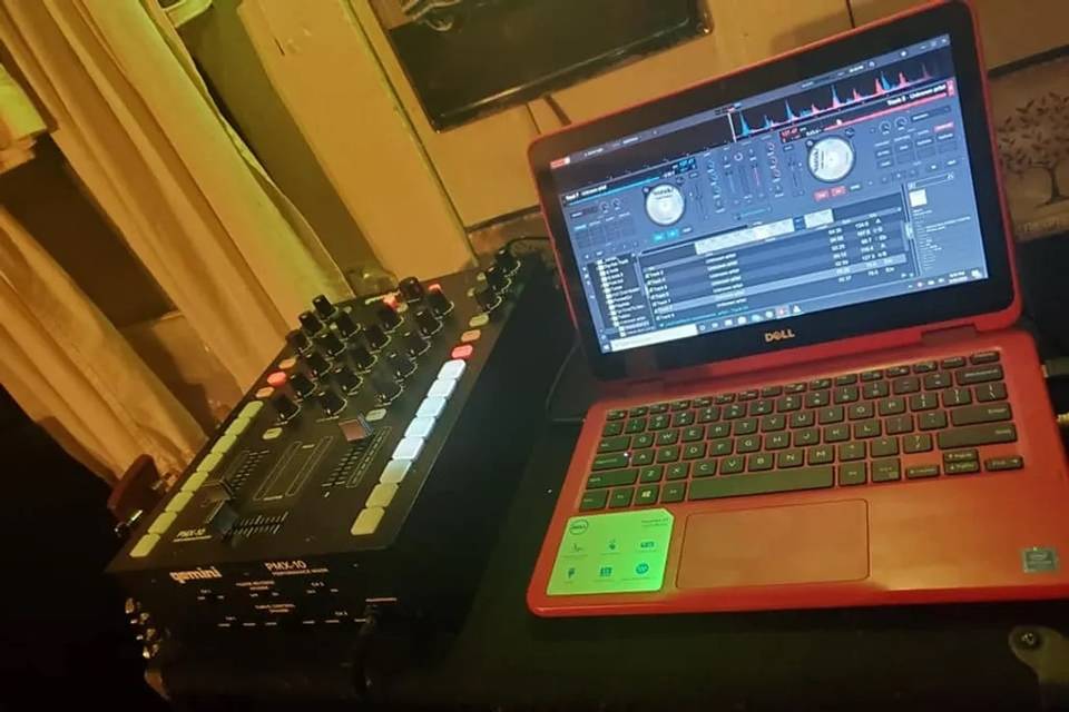 DJ Laptop