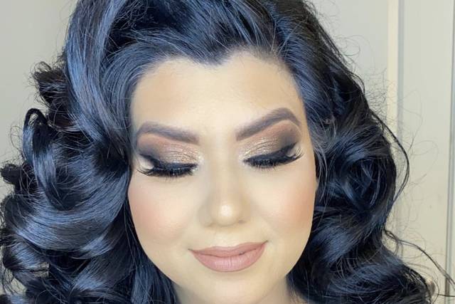 Winged smokey eye