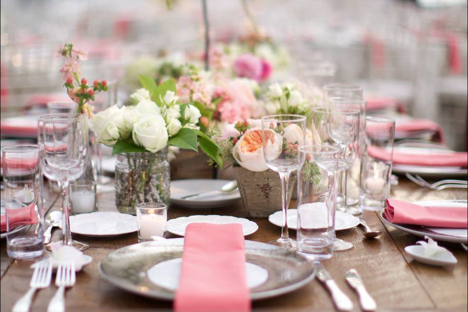 Reception table setting