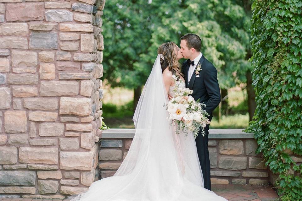 Couple at Ashford Estate