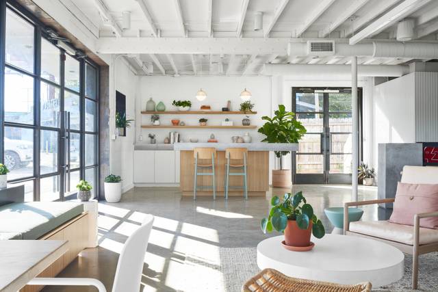 Wide shot bar/ nook