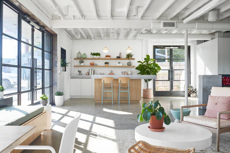 Wide shot bar/ nook